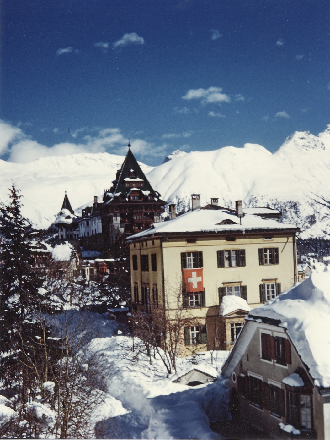 Vintage photograph of Villa Beaulieu in winter